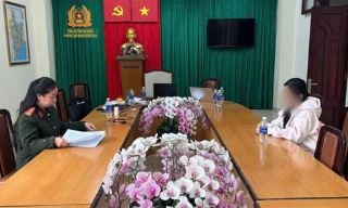 Livestream khiêu dâm trong khách sạn, một phụ nữ trẻ bị khởi tố